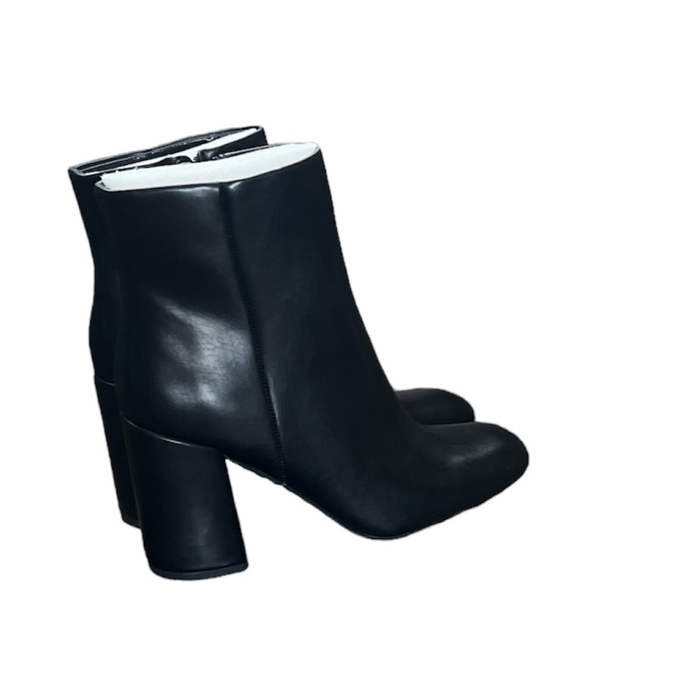 Madden Girl Women's While Ankle Boots Sz 9 M - Picture 5 of 6